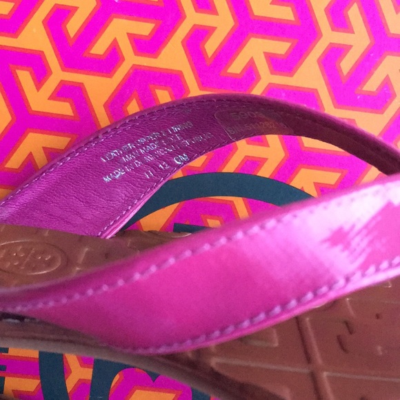 Tory Burch Thora.    Fuschia.   Size 6 - Picture 8 of 8